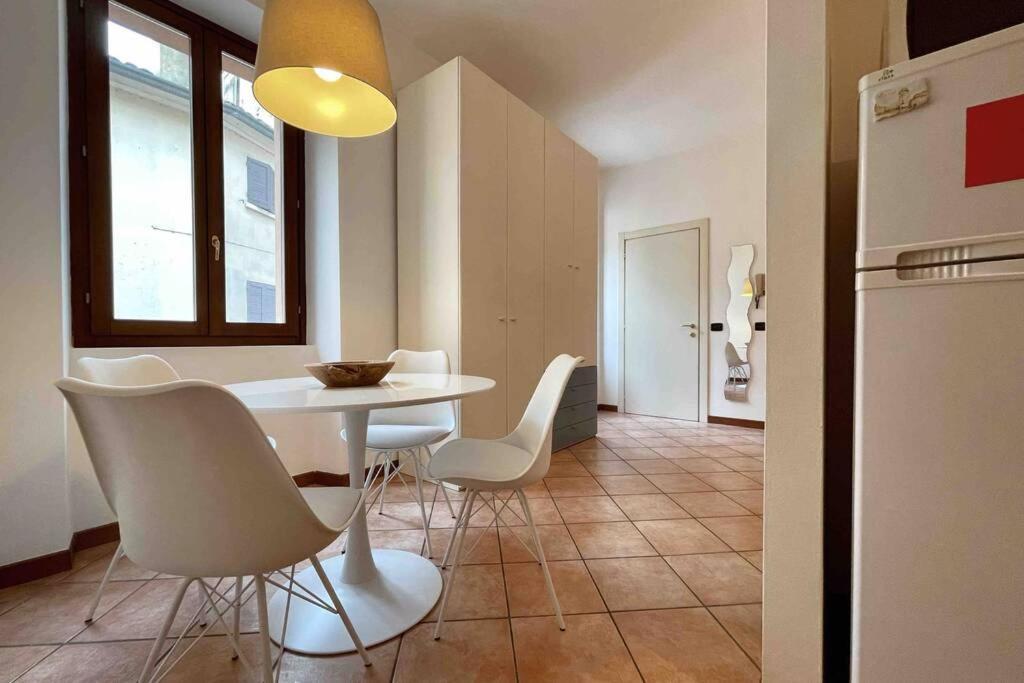 Unconventional Apartment: Centro Storico Con Bici มานโตวา ภายนอก รูปภาพ
